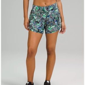 Lululemon Track That MR Short 5” Lined Shorts